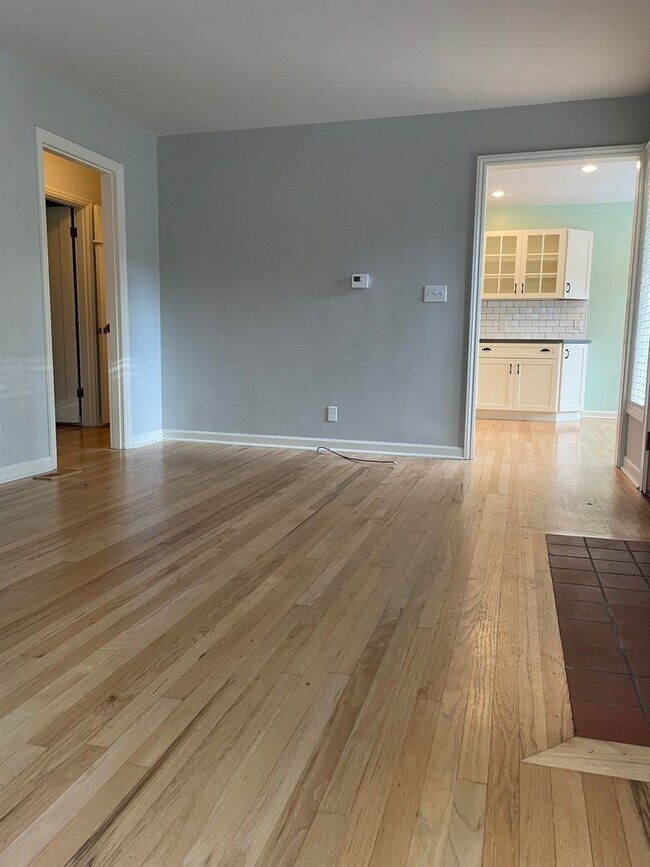 Foto del edificio - Sweet Maple Leaf Home for Lease