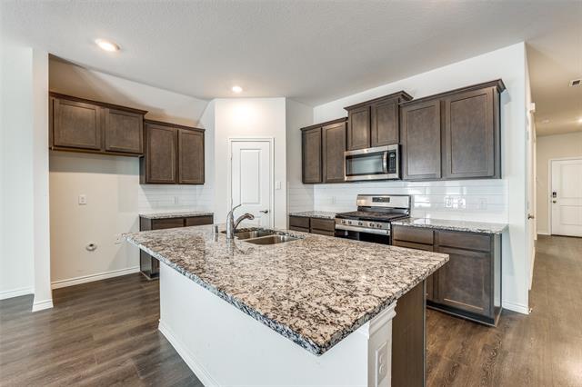 Building Photo - 1109 Maverick Way