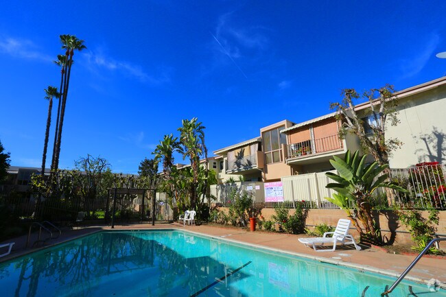 Primary Photo - 6259-6301 Coldwater Canyon Ave