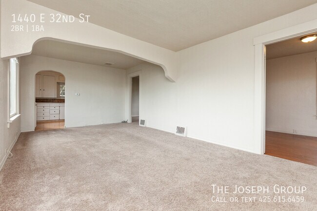 Foto del edificio - 1440 E 32nd St