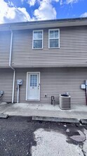 Building Photo - 11 Tall Grass Ln