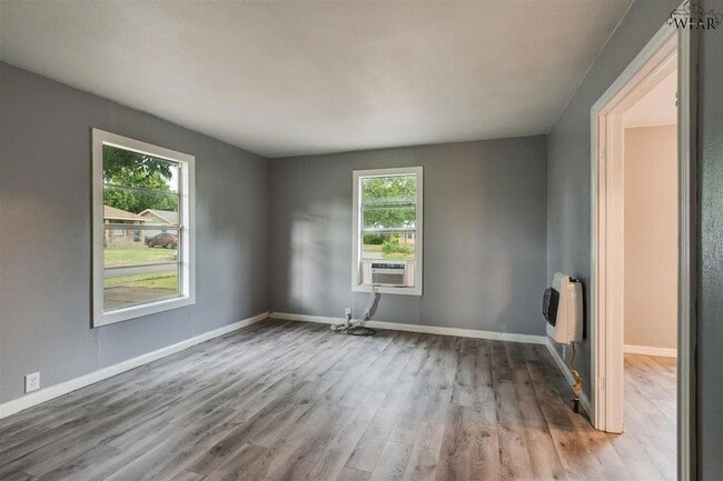 Foto del edificio - 523 W Inwood Dr