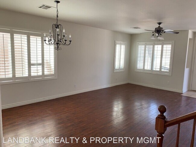 Building Photo - 5 br, 3 bath House - 1013 Windy Ferrell Ave