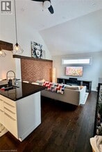 Building Photo - 24 Locust St