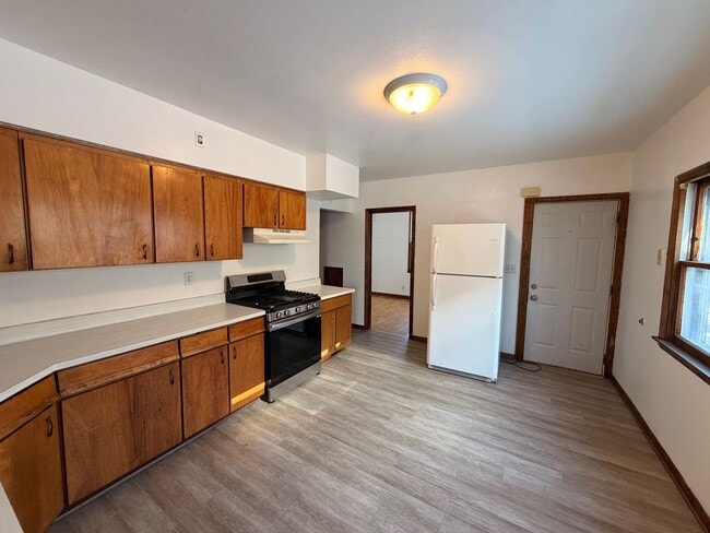 Foto del edificio - 3232 N Bartlett Ave