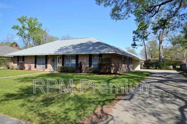 Building Photo - 12299 Sherbrook Dr