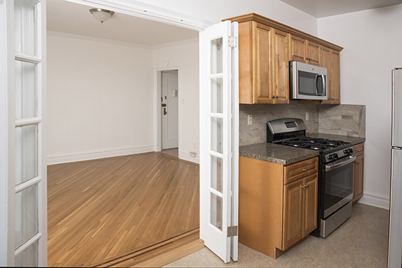 Kitchen - 3 Rm, 1 Bd, 1 Ba - Church Street