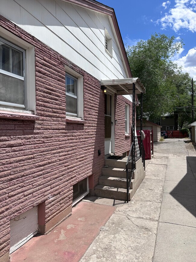 Foto del edificio - 1015 Grand Ave