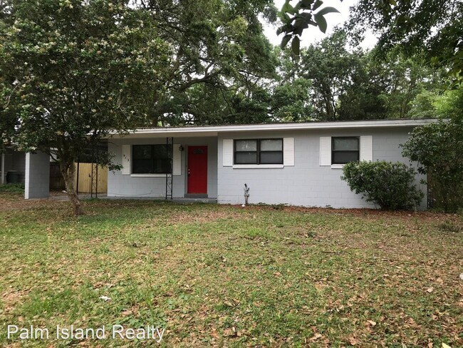 Foto del edificio - 3 br, 1.5 bath House - 913 Rock Creek Ave