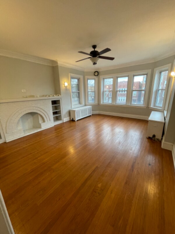 Building Photo - 7927 S Eberhart Ave