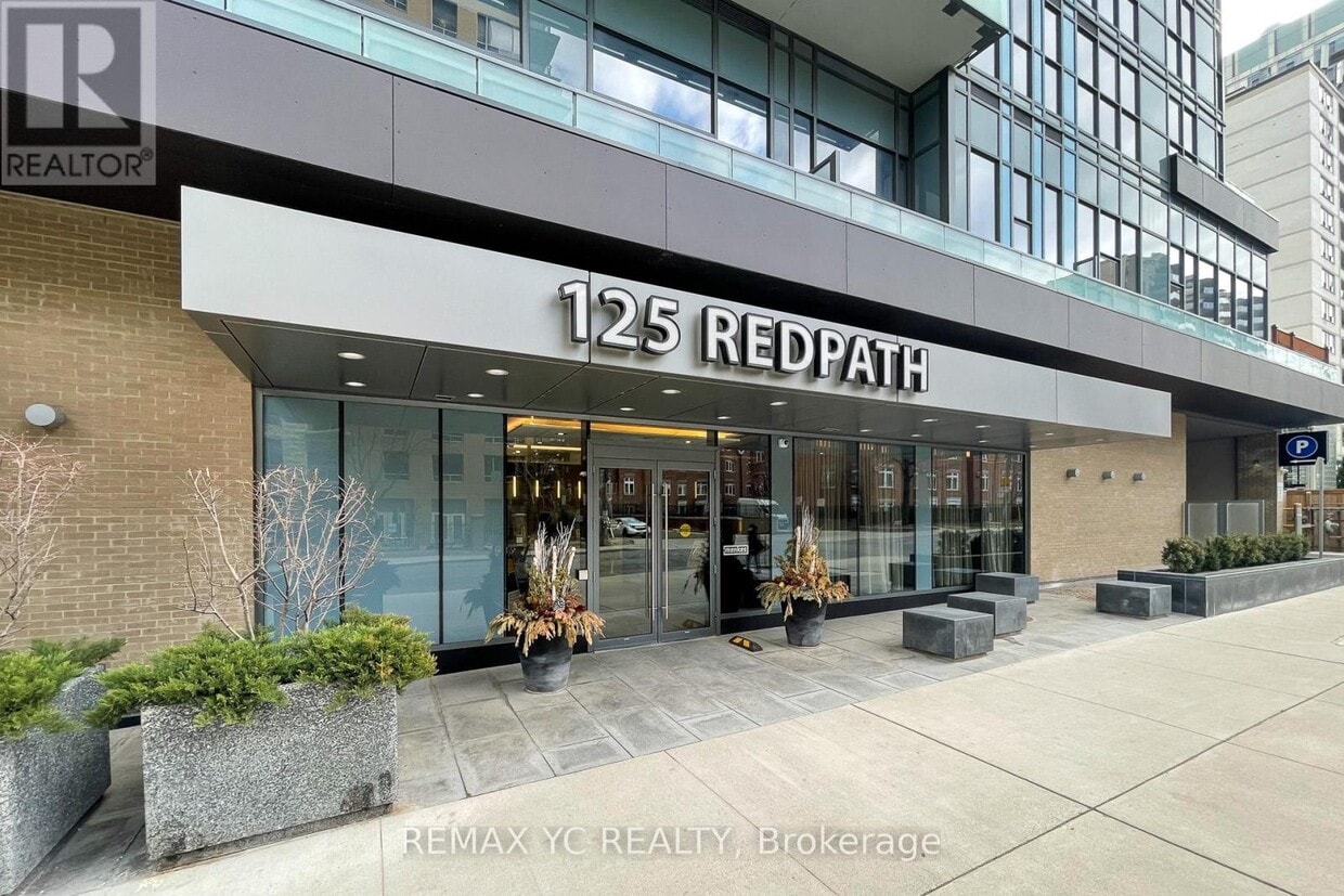 Primary Photo - 125 Redpath Ave