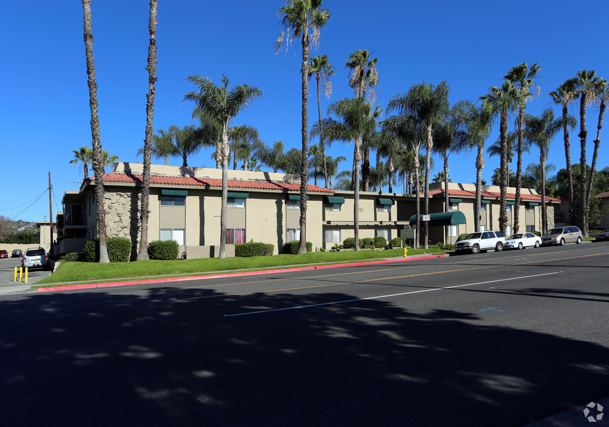 Foto del edificio - Palm West Apartments