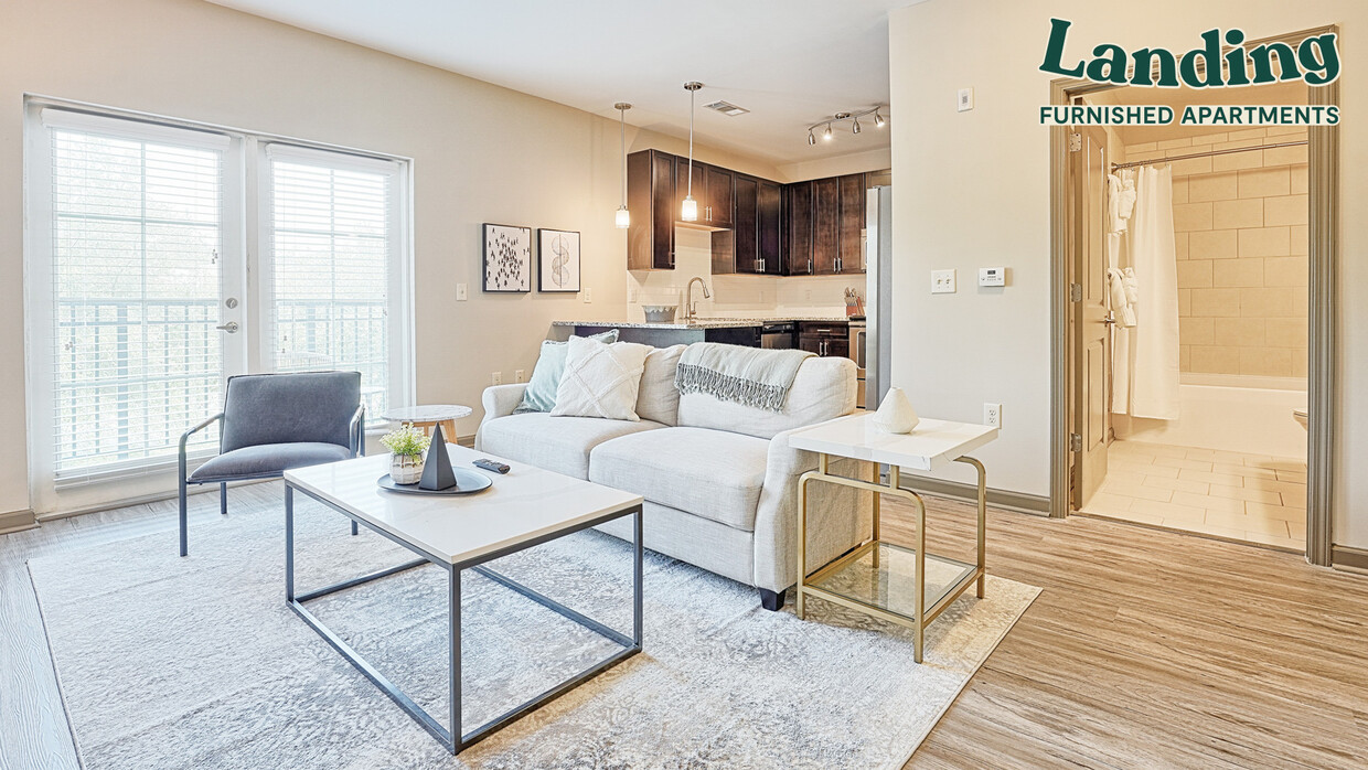 Foto principal - 211 River Landing Dr