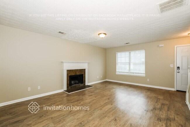 Foto del edificio - 6866 Smoke Ridge Dr