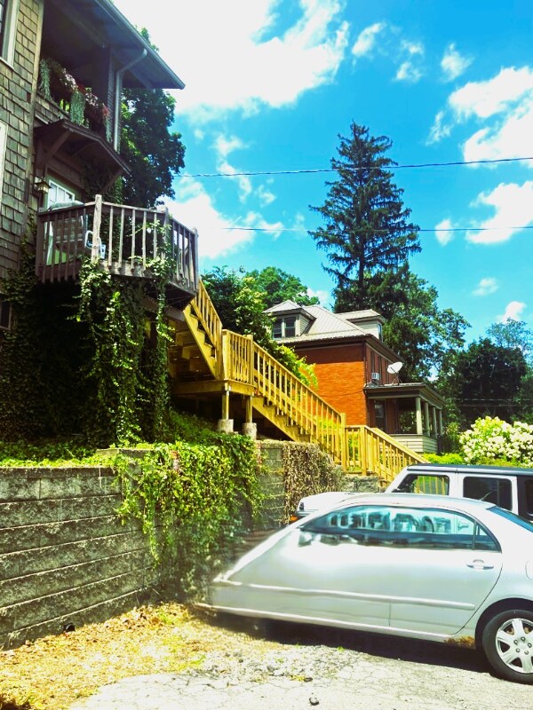 Foto del edificio - 106 Ruskin Dr