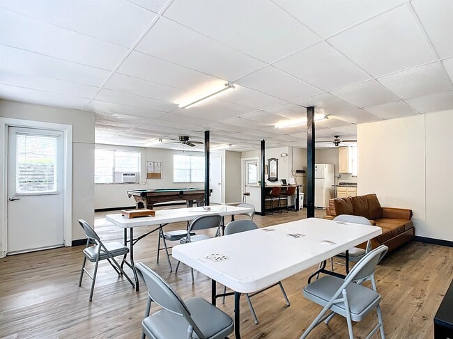 Foto del edificio - 6978 46th Ave N