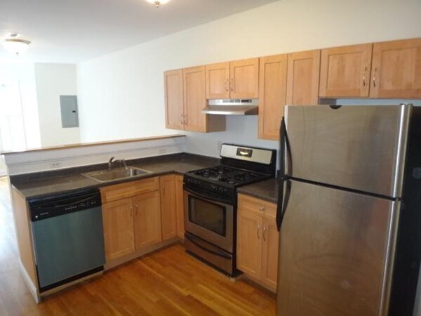 Building Photo - 147 Marcella St