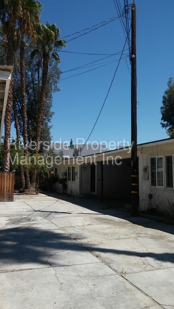 Two bedroom duplex with private backyard House Rental in Hemet, CA