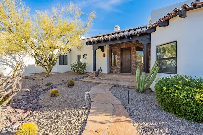 Building Photo - 7845 E Dynamite Blvd