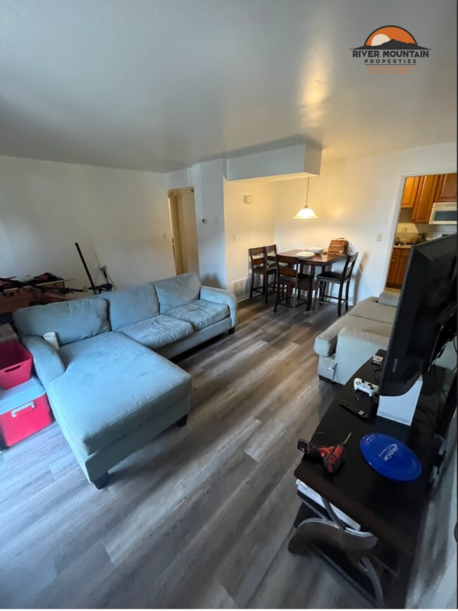 Foto del edificio - Updated Apartment Near Downtown – Prime Location!