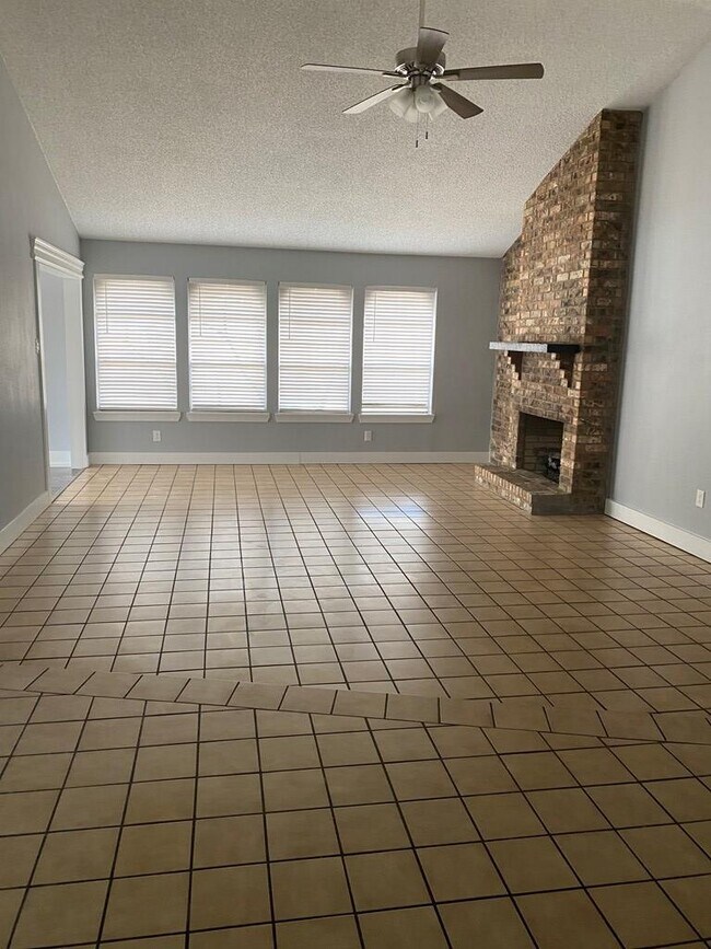 Building Photo - 6459 Riders Rd