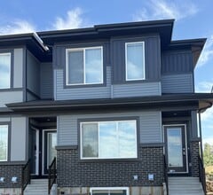 Building Photo - 4231 Kinglet Dr NW