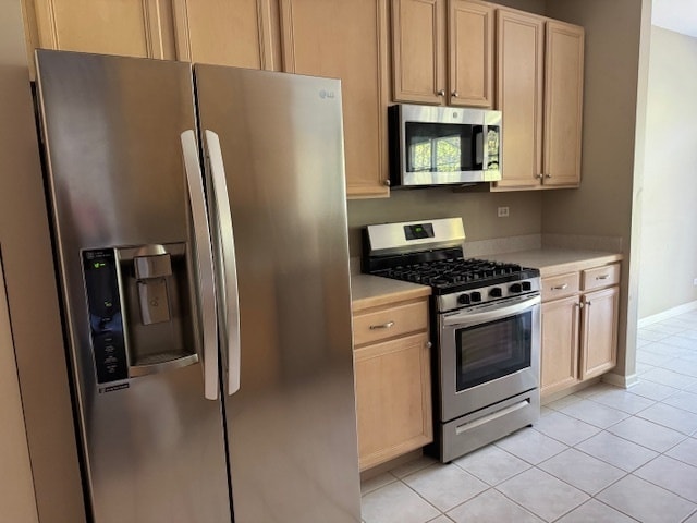 Building Photo - 1435 N Pinehurst Dr