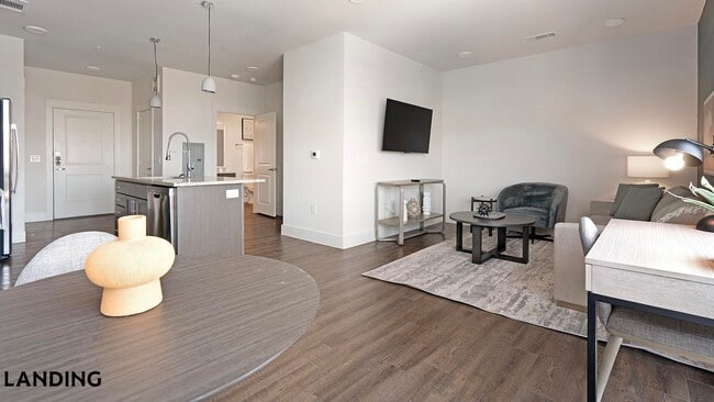 Building Photo - 20915 Wilderness Oak