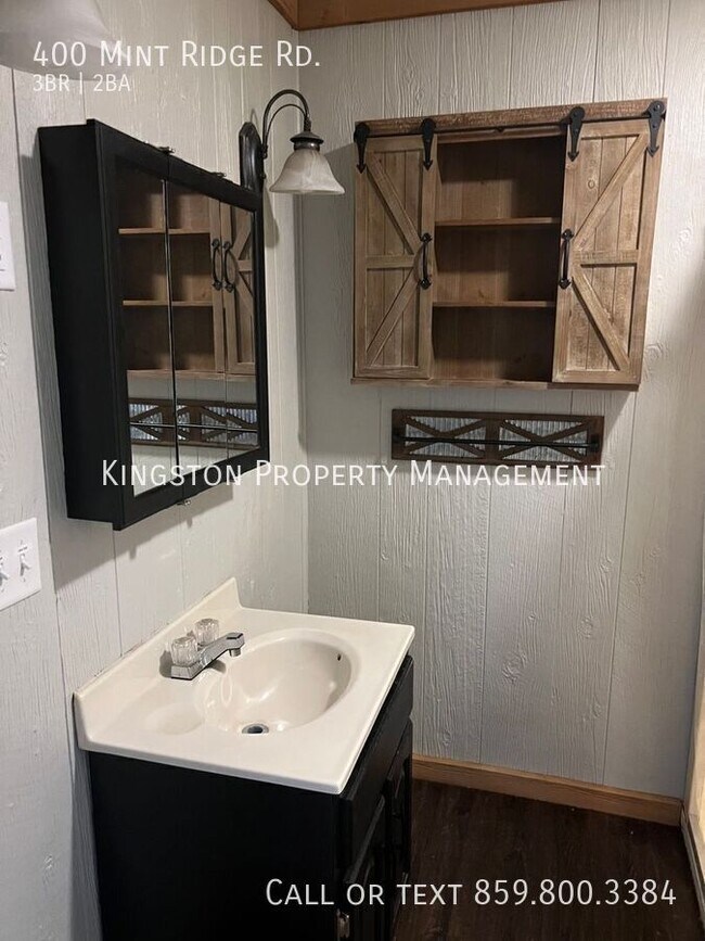 Foto del edificio - 400 Mint Ridge Rd