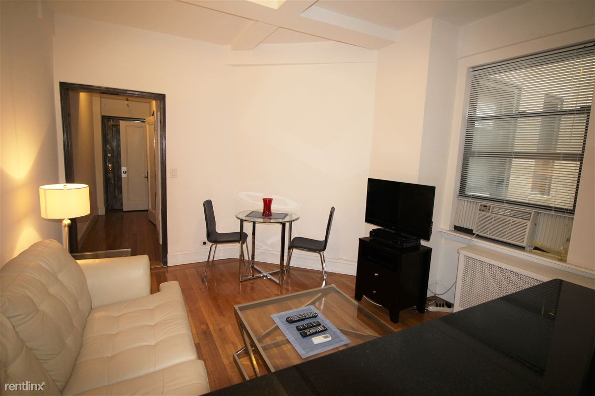 Primary Photo - 4 E 86th St