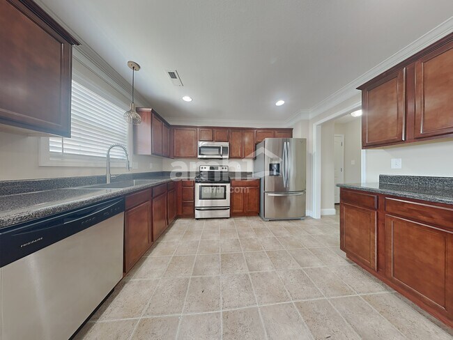 Foto del edificio - 6904 Poplar Wood Trail