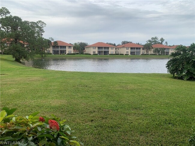 Foto del edificio - 230 Robin Hood Cir