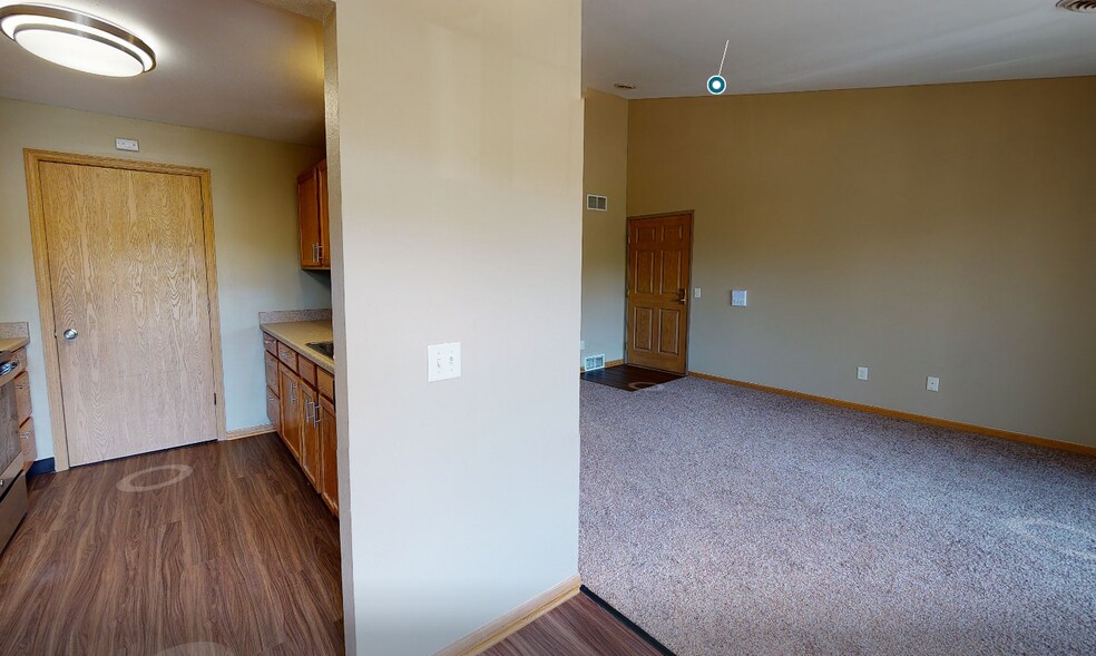 Glacier Hills Apartments