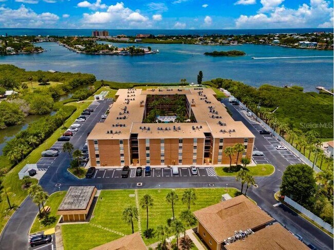 Foto del edificio - 12760 Indian Rocks Rd