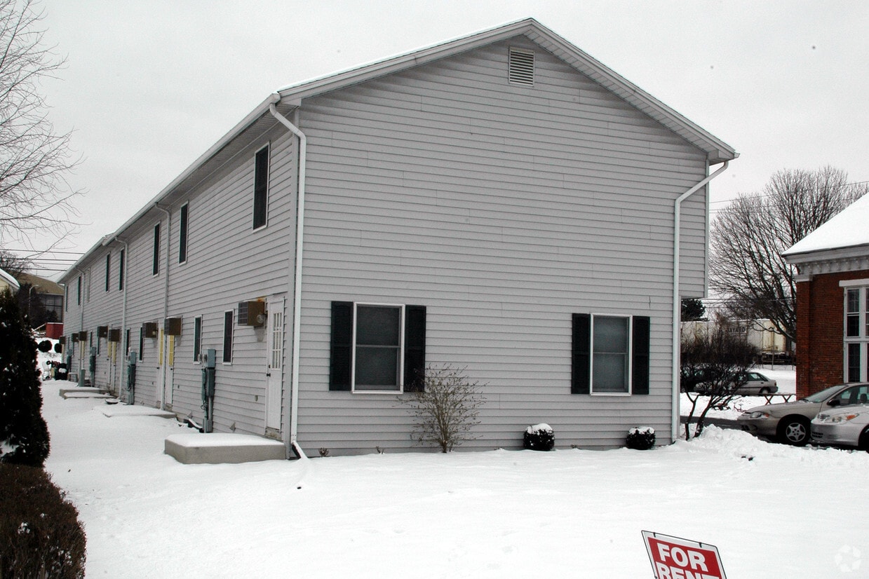 Building Photo - 305 Ross Ave