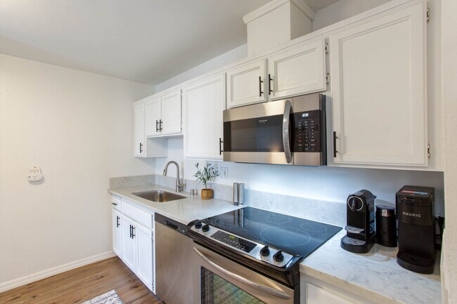 Foto del edificio - 3050 Rue D’Orleans