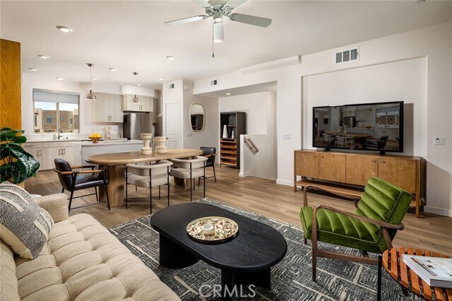 Foto del edificio - 27875 Viewpoint Dr