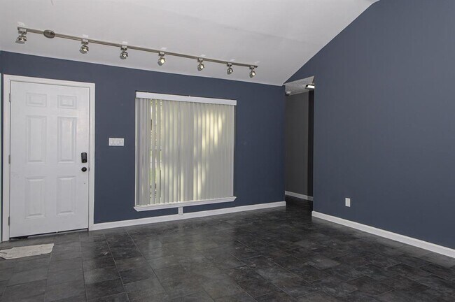 Foto del edificio - 8011 Eastern Bluebird Dr