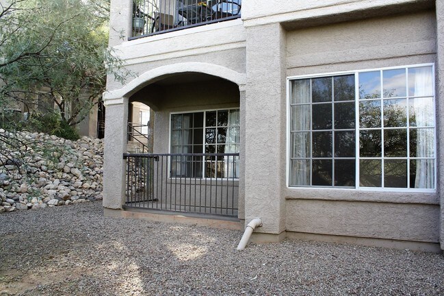 Building Photo - 1500 E Pusch Wilderness Dr