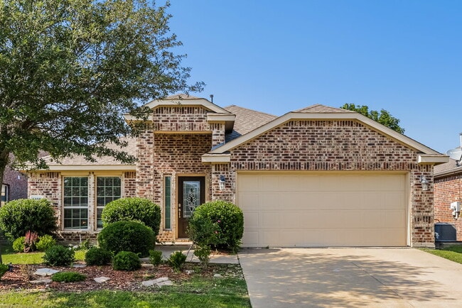 Building Photo - 1108 Lubbock Ln