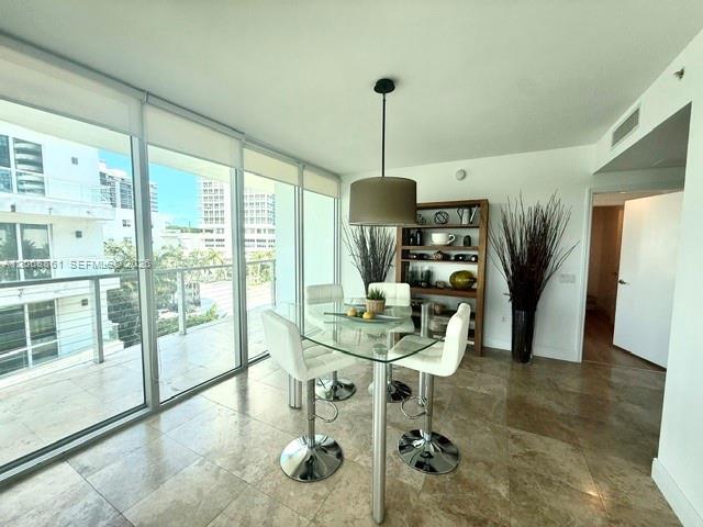 Foto del edificio - 6305 Indian Creek Dr