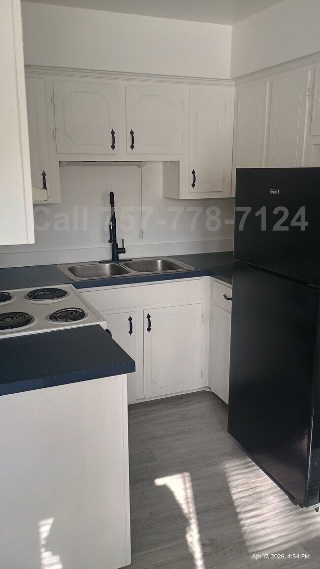 Foto del edificio - 4852 E Princess Anne Rd