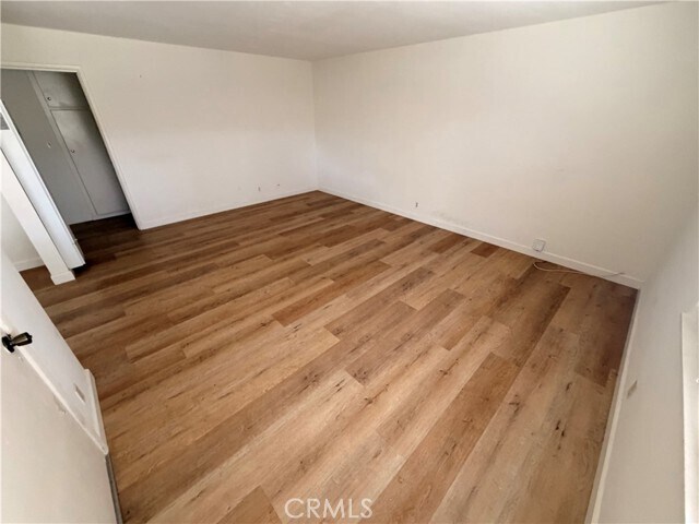 Foto del edificio - 242 W Marquita