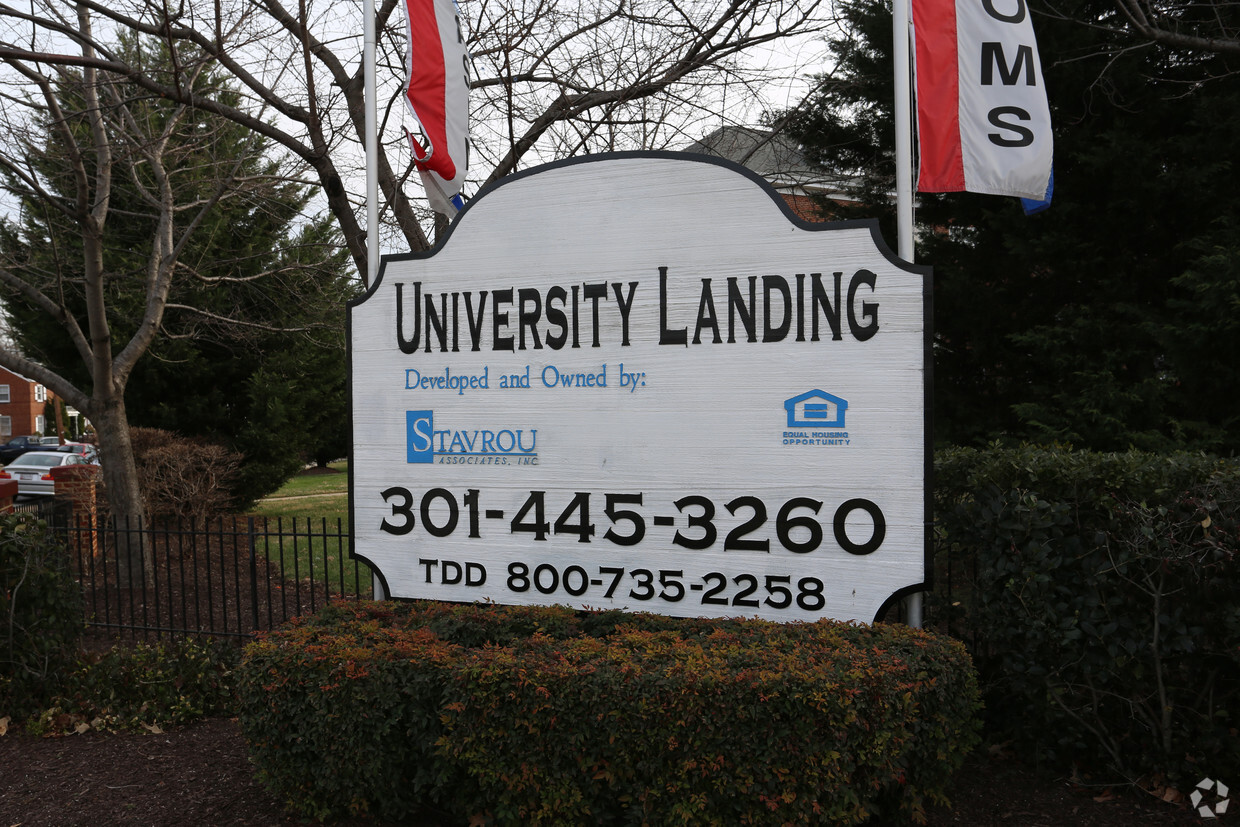 Foto principal - University Landing Apartments