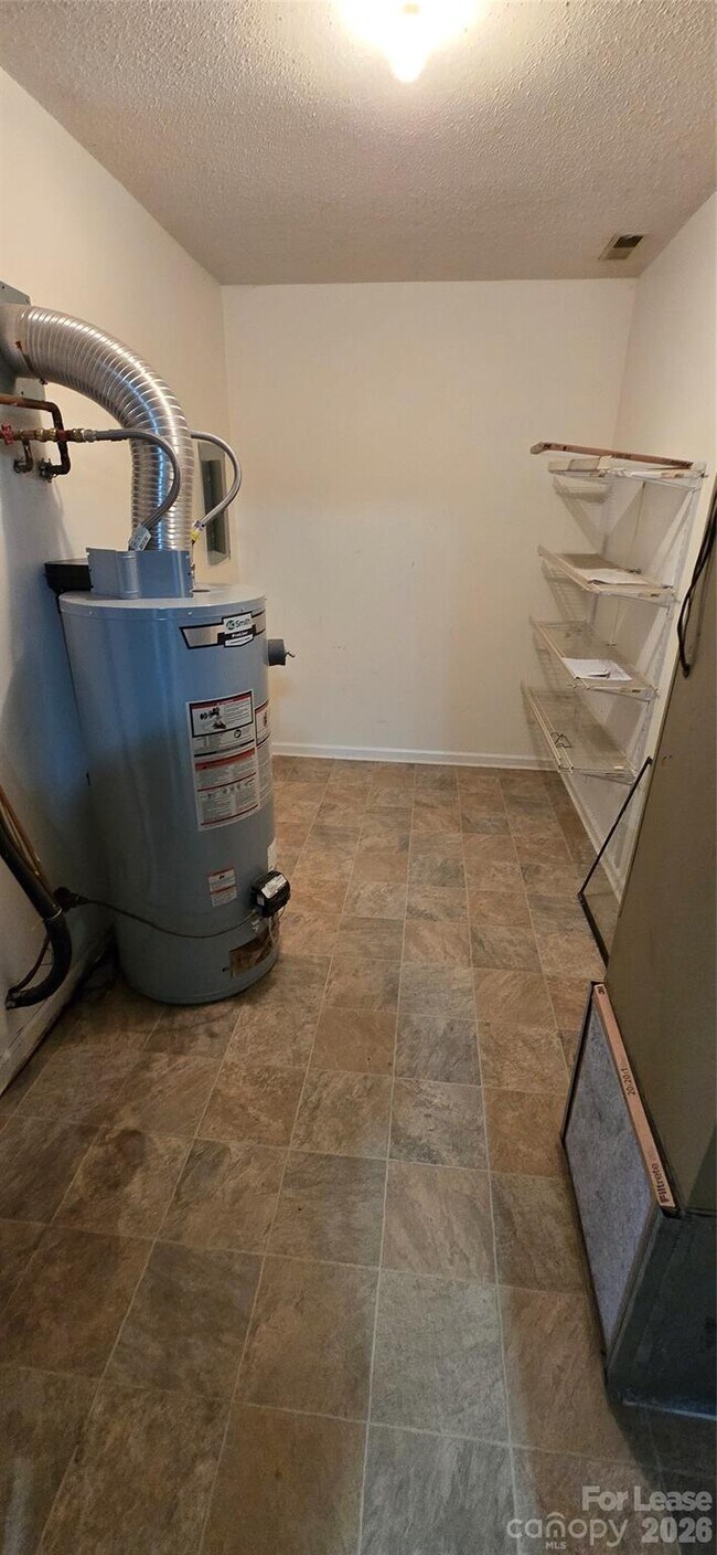 Foto del edificio - 517 Hickory St