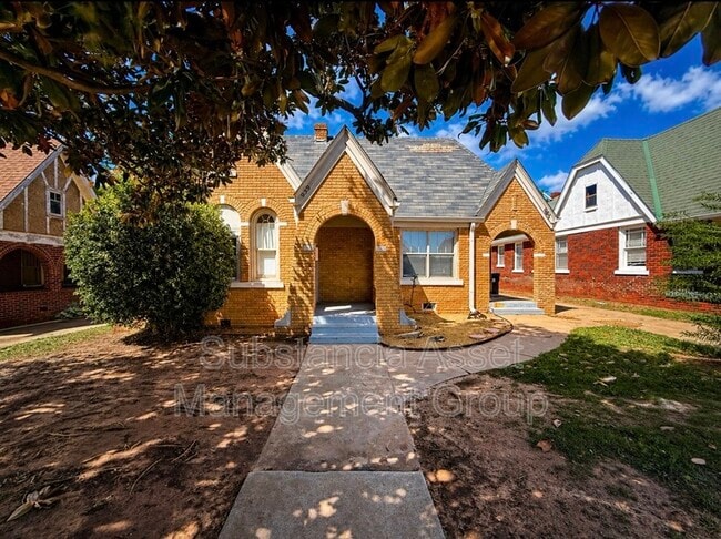 Photo - 939 East Dr Apartment