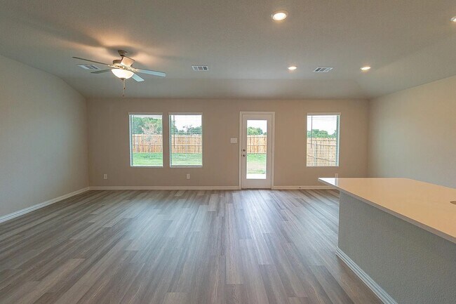 Building Photo - 2209 Dunbar Dr