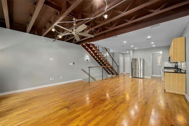 Building Photo - 3206 Jackson St