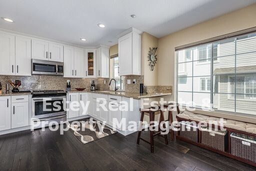 Foto del edificio - Benicias Beautiful Portside Village Townhouse
