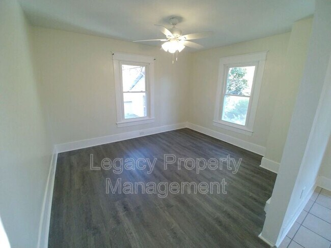 Foto del edificio - 703 Askew St